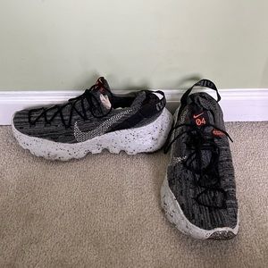 Nike Soace Hippi shoes size 11 EUC